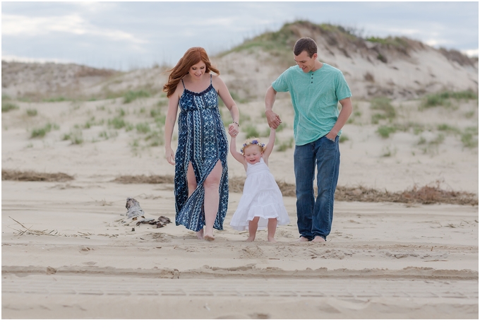 breath taking virginia beach family maternity session