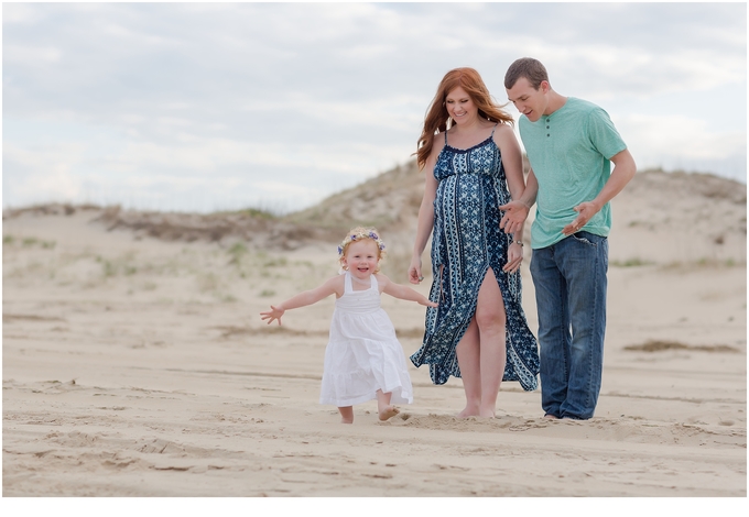 breath taking virginia beach family maternity session