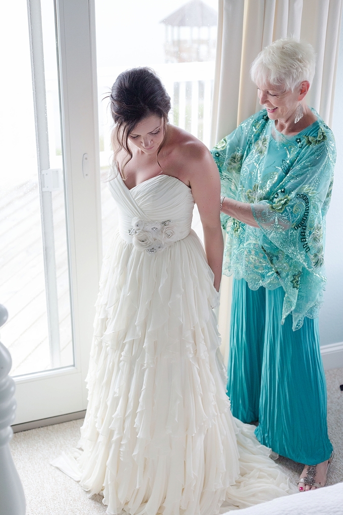 Stunning Sea Glass Cape Hatteras Wedding Brooke Tucker Photography