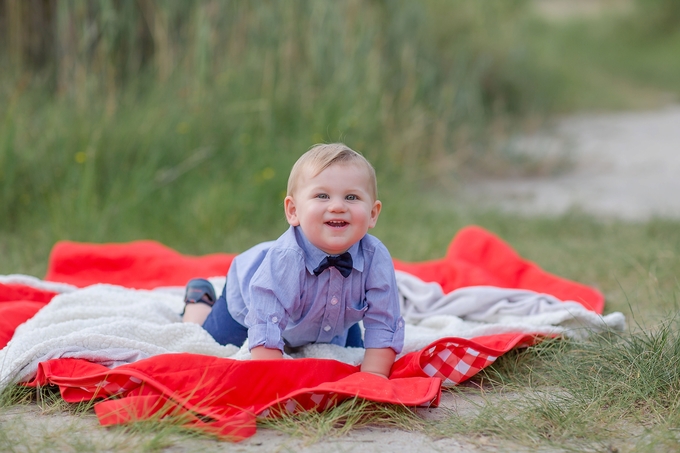 Virginia Beach Cake Smash Photographer Brooke Tucker