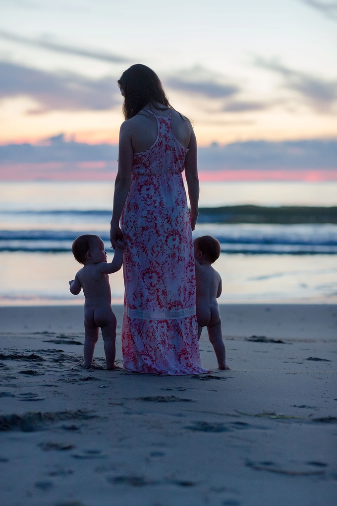 Beautiful Sunrise Surfing Cake Smash by Brooke Tucker Photography