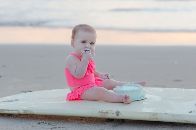 Beautiful Sunrise Surfing Cake Smash by Brooke Tucker Photography