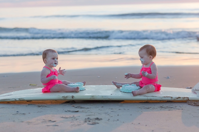 Beautiful Sunrise Surfing Cake Smash by Brooke Tucker Photography