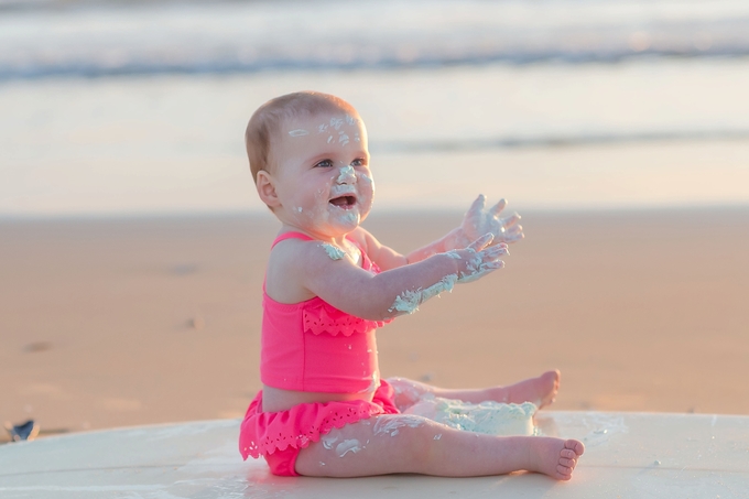 Beautiful Sunrise Surfing Cake Smash by Brooke Tucker Photography