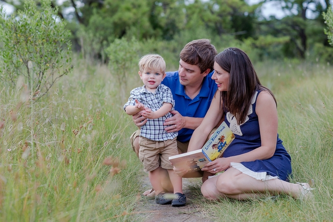 Beautiful Lifestyle Maternity session Brooke Tucker Photography