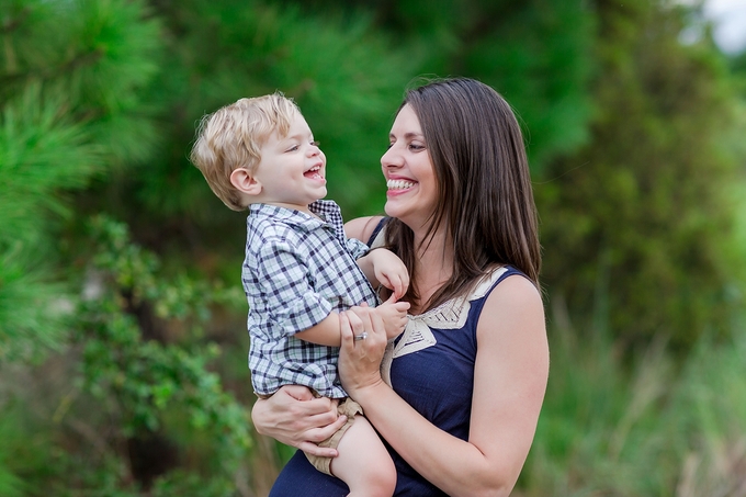 Beautiful Lifestyle Maternity session Brooke Tucker Photography