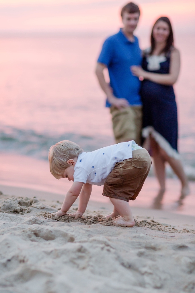 Beautiful Lifestyle Maternity session Brooke Tucker Photography