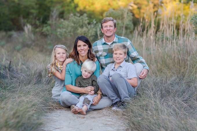 Teal and Grey Outdoor Family lifestyle photography by Brooke Tucker