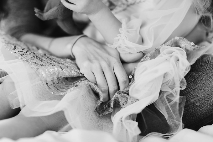 Beautiful motherhood photography by brooke tucker photography