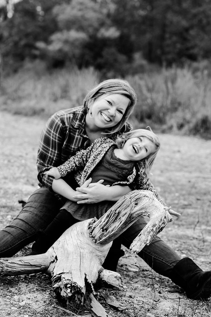 Outdoor lifestyle family session by Brooke Tucker Photography