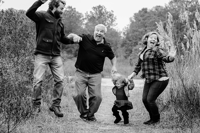 Outdoor lifestyle family session by Brooke Tucker Photography