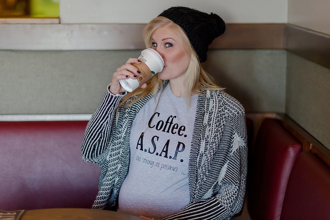 Beautiful Virginia Beach Snowy Maternity Session by Brooke Tucker Photography