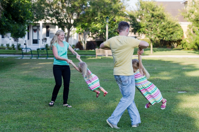 Beautiful Celebration Florida Lifestyle Children and Family portraits by Brooke Tucker