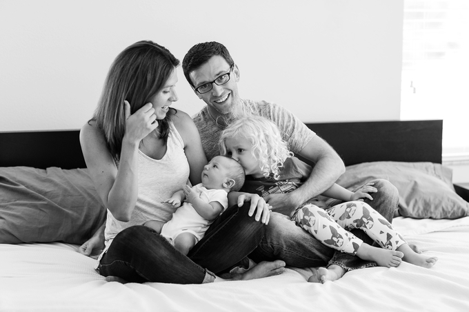 Comfortable in home Lifestyle newborn photography by brooke tucker photography