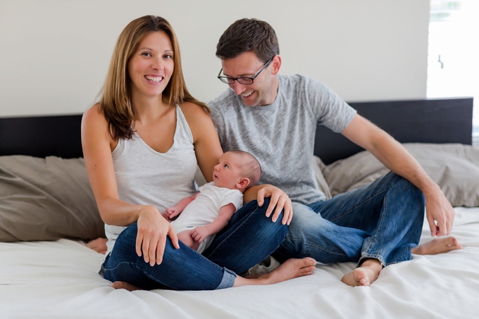 Comfortable in home Lifestyle newborn photography by brooke tucker photography