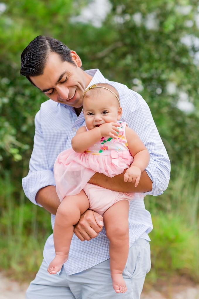 Beautiful Outdoor Family Lifestyle Photography Session | Brooke tucker photography