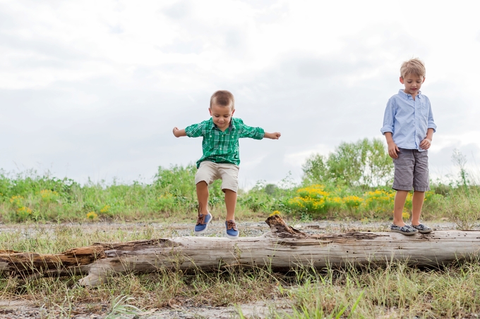 Beautiful Outdoor Family Lifestyle Photography Session | Brooke tucker photography