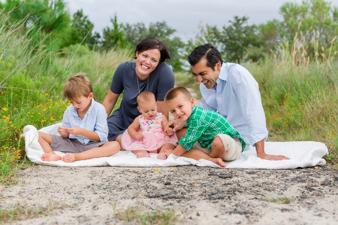 Beautiful Outdoor Family Lifestyle Photography Session | Brooke tucker photography