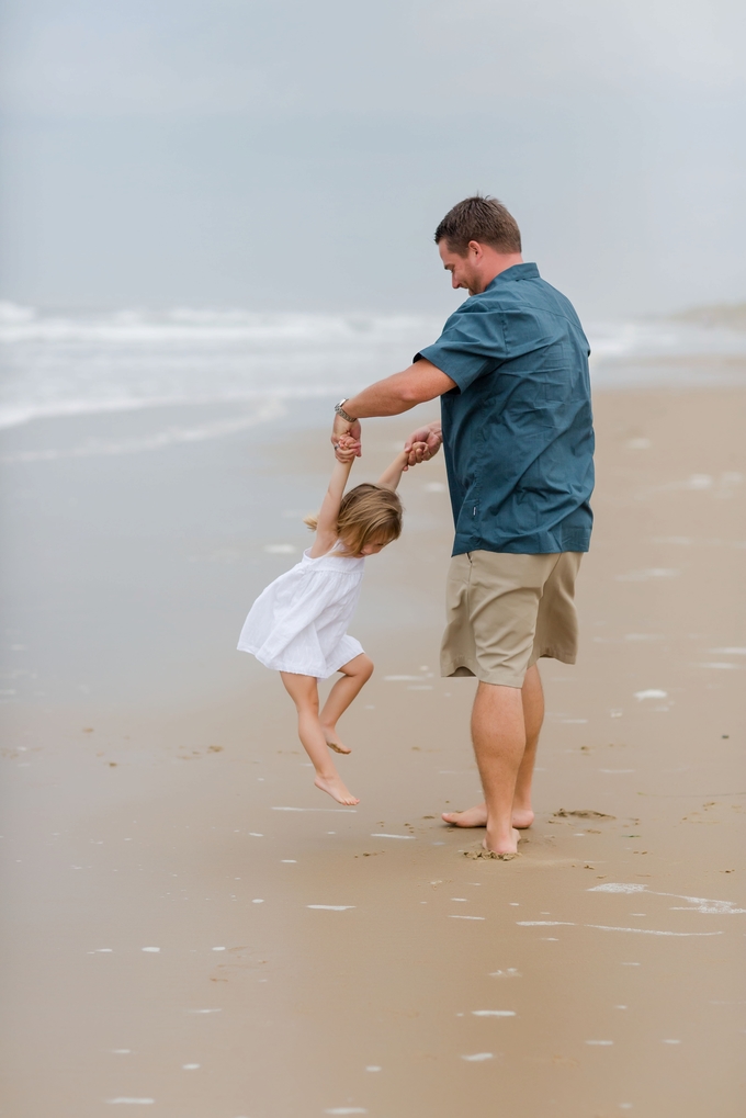 Children and Family Lifestyle Photographer Brooke Tucker