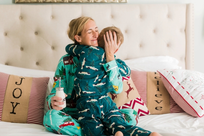 Christmas Pajamas and Milk with Mommy Lifestyle photography Session by Brooke Tucker Photography