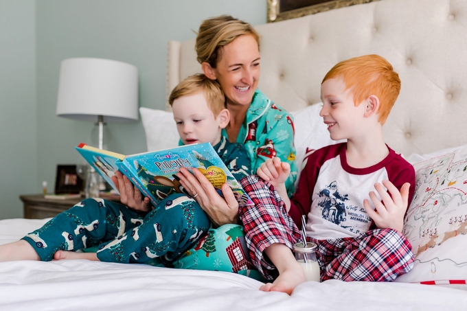 Christmas Pajamas and Milk with Mommy Lifestyle photography Session by Brooke Tucker Photography