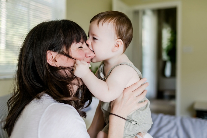 Rachel and Hux beautiful in home lifestyle session