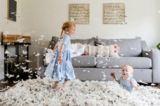 Indoor Mommy and Me, Pillow Fight