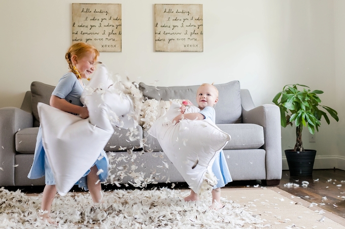 Indoor Mommy and Me, Pillow Fight