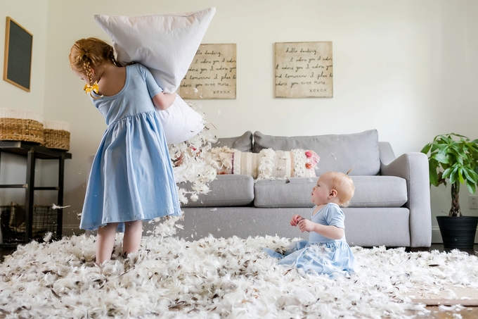 Indoor Mommy and Me, Pillow Fight