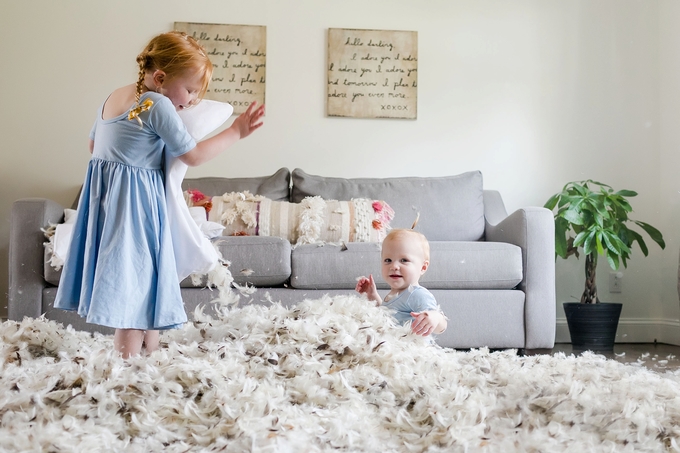 Indoor Mommy and Me, Pillow Fight