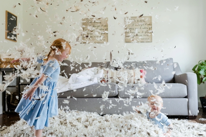 Indoor Mommy and Me, Pillow Fight