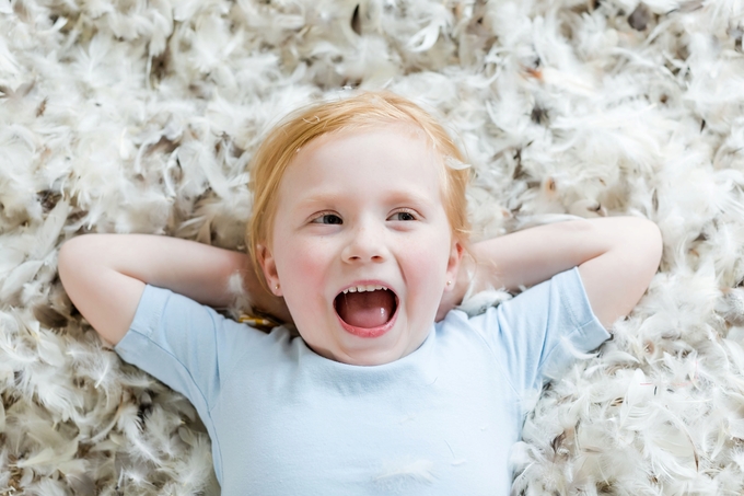 Indoor Mommy and Me, Pillow Fight