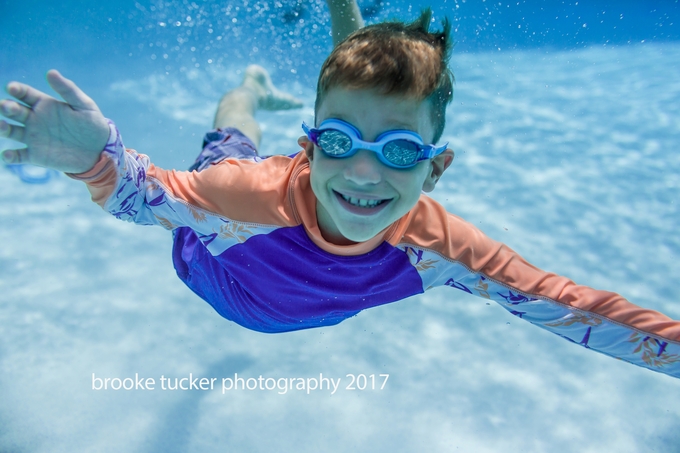 underwater photography, orlando child and family photographer brooke tucker