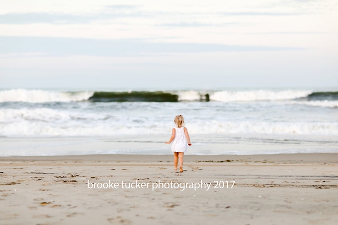 Beautiful beach mother and daughter photographer, virginia beach child and family photographer brooke tucker photography