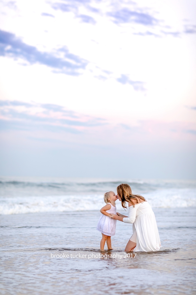 Beautiful beach mother and daughter photographer, virginia beach child and family photographer brooke tucker photography