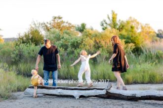 Beautiful outdoor family portraits, Virginia Child and Family photographer brooke tucker