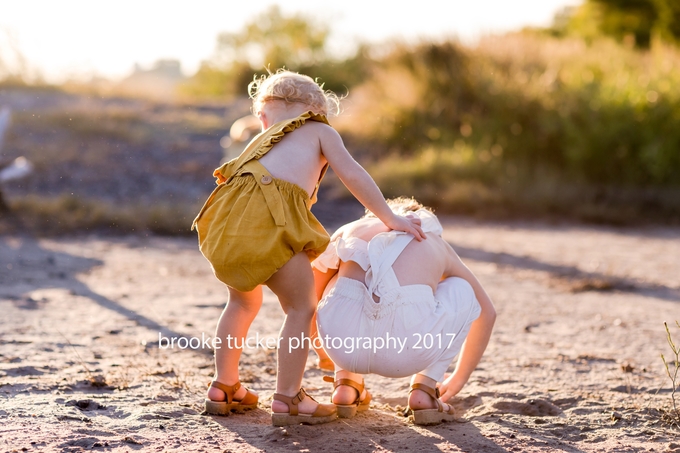 Beautiful outdoor family portraits, Virginia Child and Family photographer brooke tucker