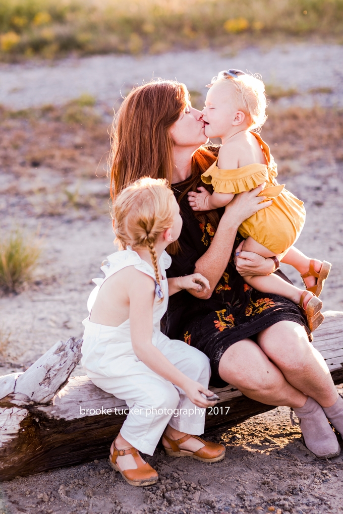 Beautiful outdoor family portraits, Virginia Child and Family photographer brooke tucker