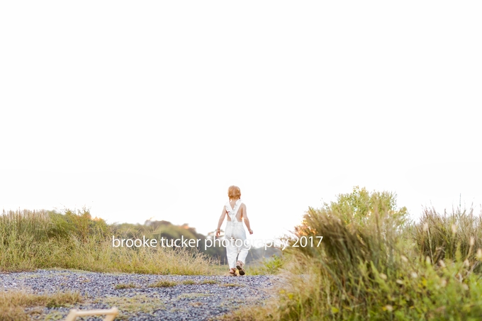 Beautiful outdoor family portraits, Virginia Child and Family photographer brooke tucker