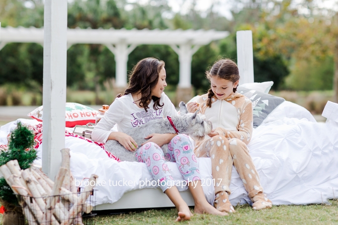 outdoor holiday portraits, holiday pajamas milk and cookies, florida child and family photographer brooke tucker