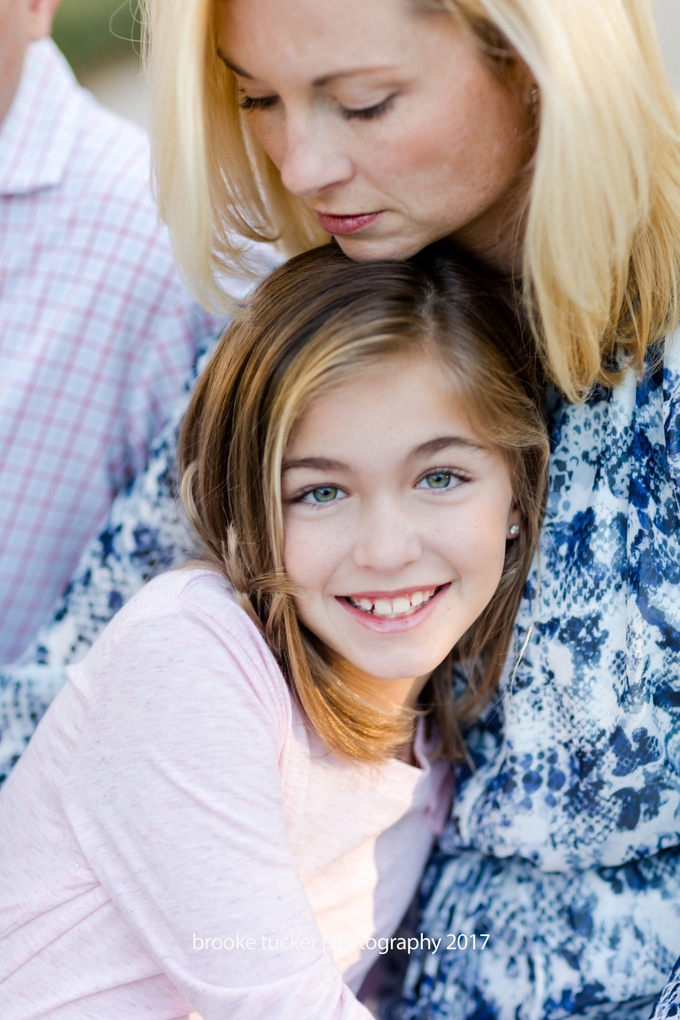 Florida child and family photographer Brooke Tucker,beautiful sun filled outdoor lifestyle family portraits