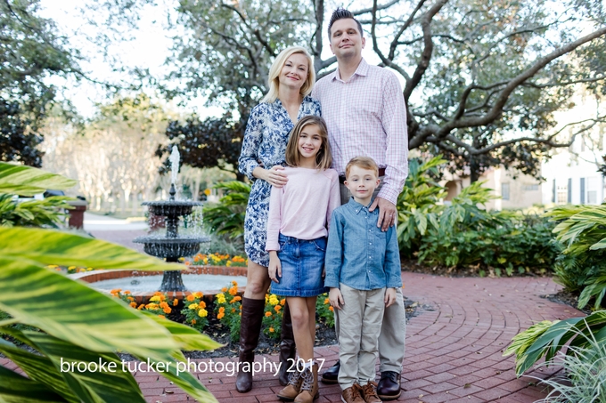 Florida child and family photographer Brooke Tucker,beautiful sun filled outdoor lifestyle family portraits