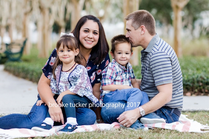 beautiful outdoor florida lifestyle family portraits brooke tucker photography