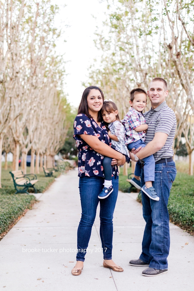 beautiful outdoor florida lifestyle family portraits brooke tucker photography