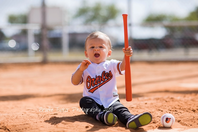 Orioles themed cake smash, brooke tucker photography, orlando florida child and family photographer